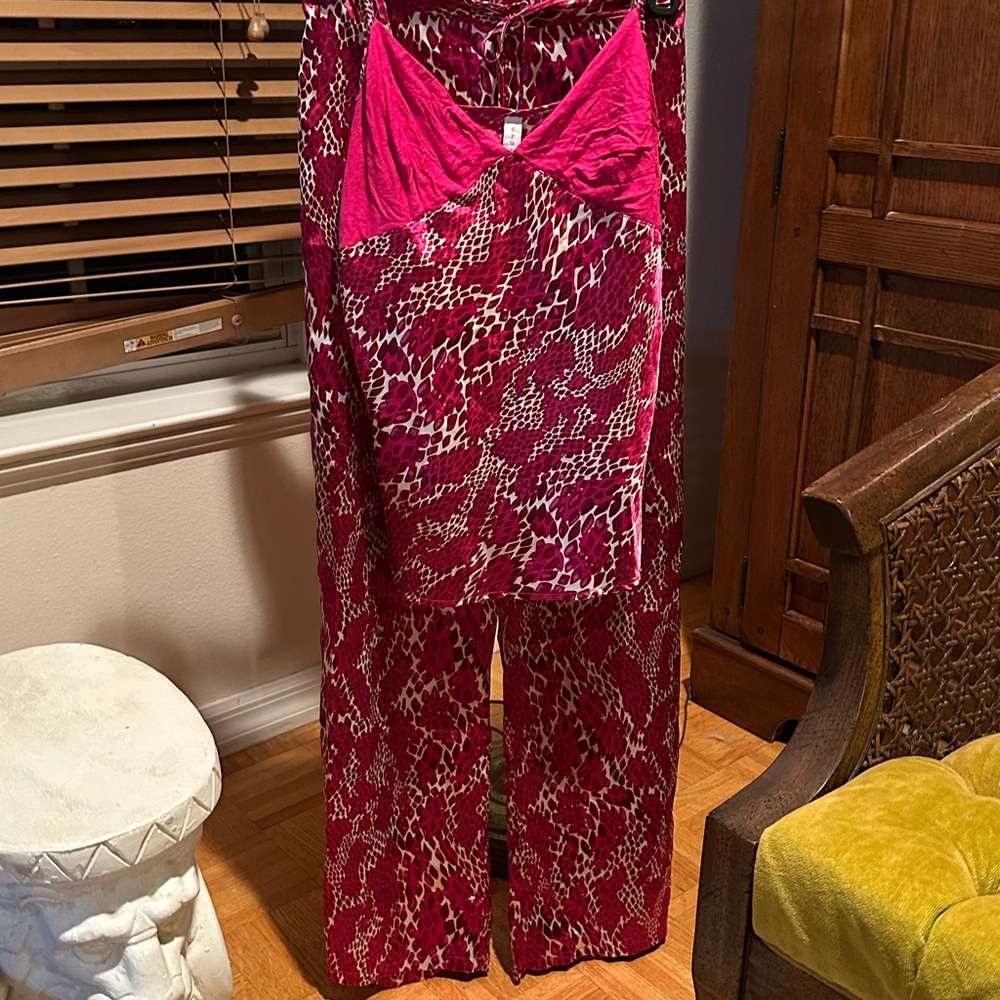 Natori Cruz Satin Snake / Leapord Print Pajama Set Hot Pink Maroon Cream L? - Picture 2 of 14